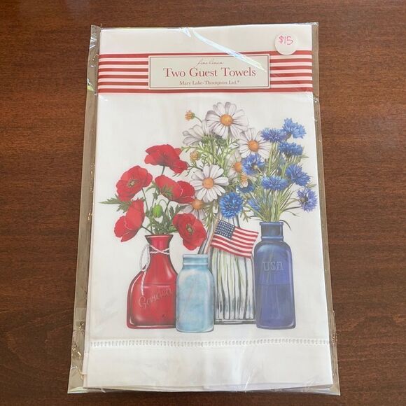 Mary Lake-Thompson Patriotic Flower Guest Towel Set - Picture 1 of 4
